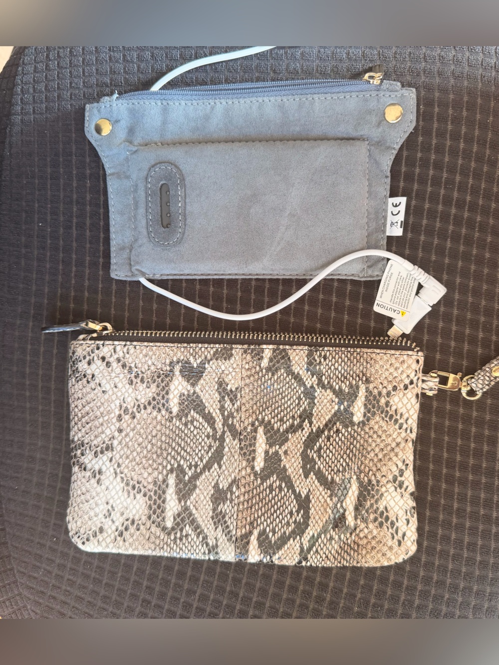 Mighty Purse, Clutch With Portable Charger, Very Good Con,